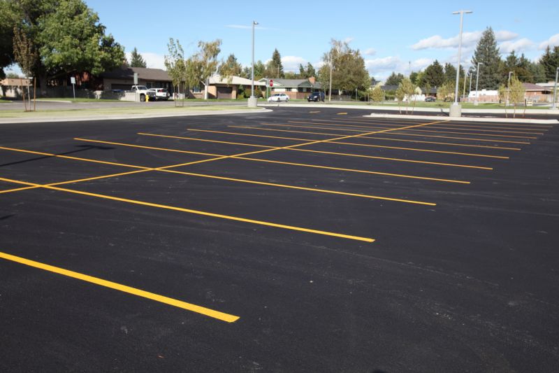 Asphalt Parking Lot Sealing in Sarasota, FL